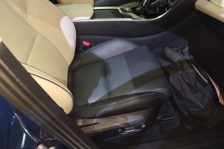 Used Lynk & Co 01 2019 2.0T Two-Wheel Drive Zhaopu Version China VI Standard
