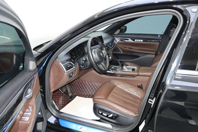 Used BMW 7 Series 2019 Updated 740Li Luxury Version M Sport Package
