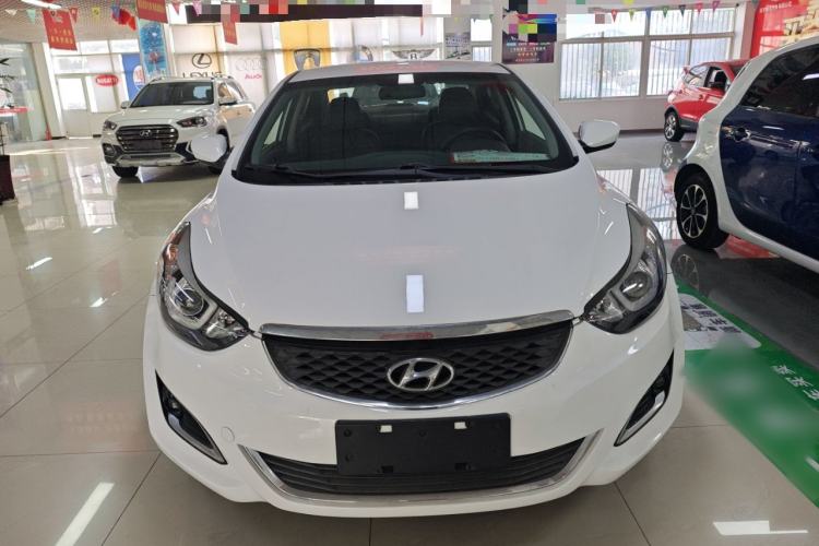 Used Hyundai Elantra 2016 1.6L Automatic Smart Version
