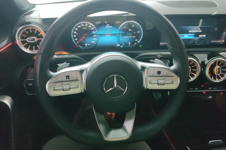 Used Mercedes-Benz A-Class 2021 A 200 L Sport Sedan Fashion Model
