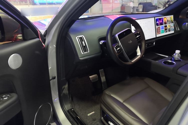 Used Li Auto L9 2022 Max model
