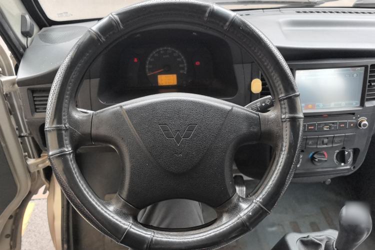 Used Wuling Zhiguang 2013 1.0L Practical Version