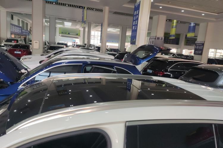 Used Mercedes-Benz GLC 2018 GLC 260 4MATIC Luxury Model