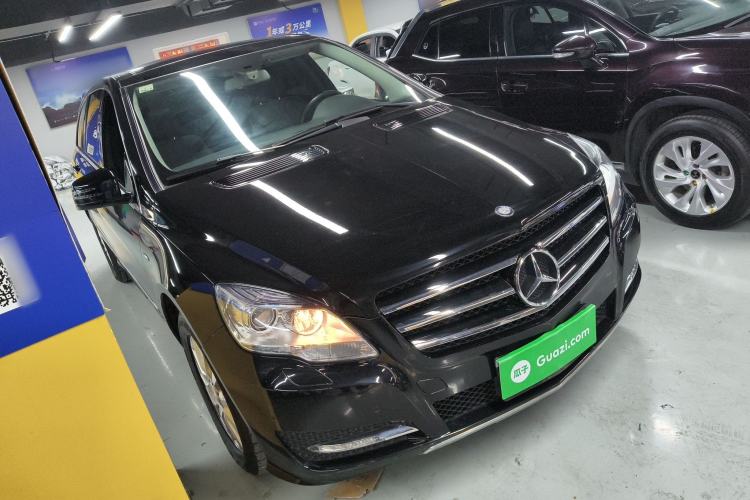 Used Mercedes-Benz R-Class 2017 R 320 4MATIC Business Edition Prestige Model