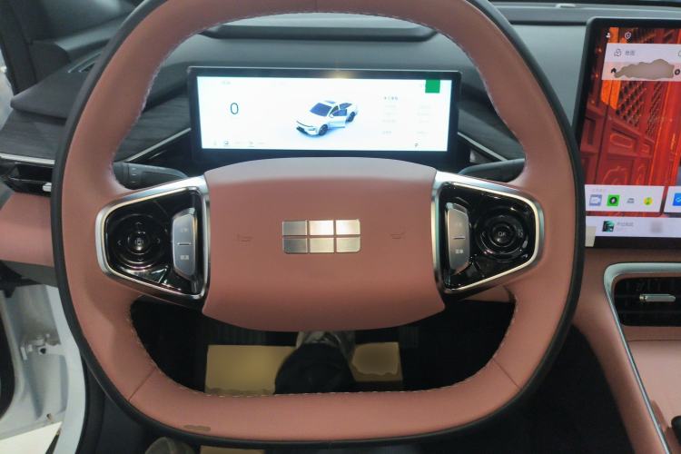 Used  L6 2025 EM-i 140km Starship Edition
