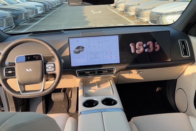 Used Li Auto L6 2025 Pro Smart Refresh Edition
