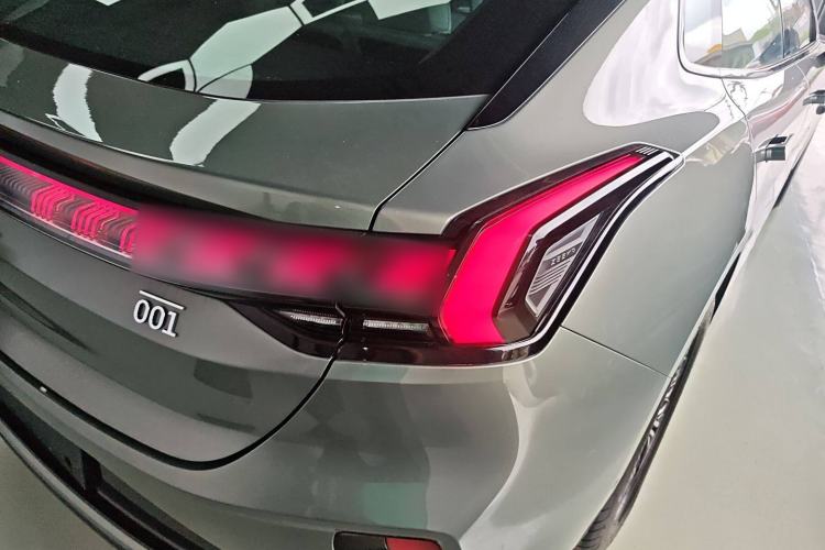 Used Zeekr 001 2025 WE Edition 100 kWh Rear-Wheel Drive
