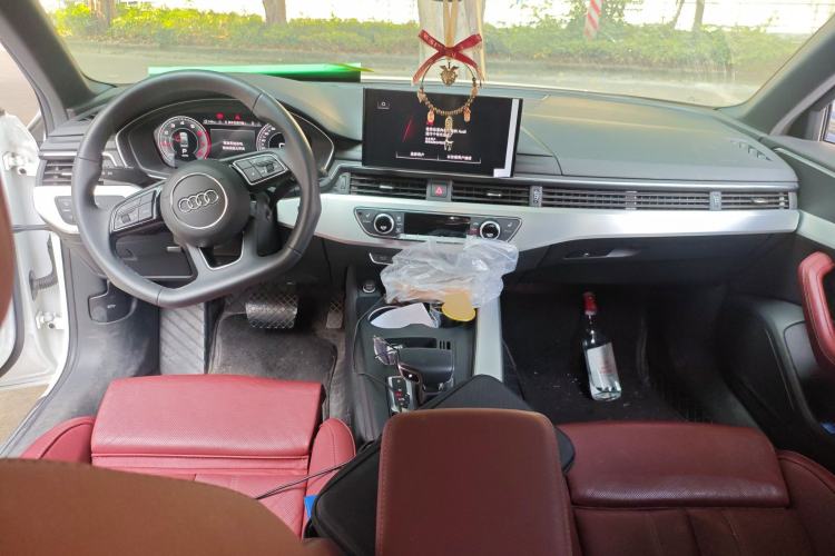 Used Audi A4L 2022 40 TFSI Luxury Dynamic Model
