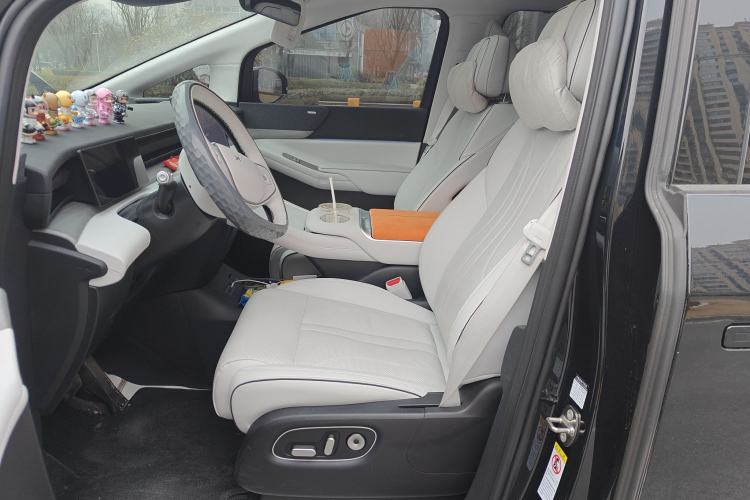 Used XPeng X9 2024 610 Long-Range Pro
