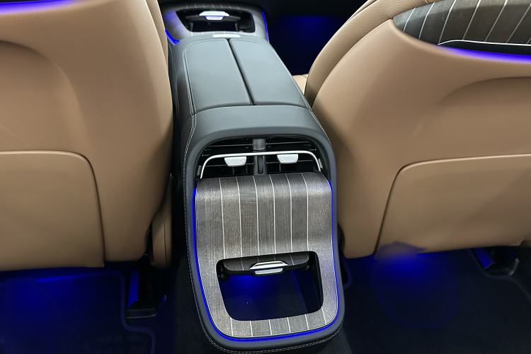 Used Mercedes-Benz E-Class 2025 Facelift E 300 L Luxury Edition
