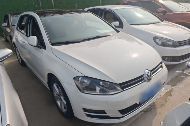 Used Volkswagen Golf 2016 230TSI Automatic Comfort Version
