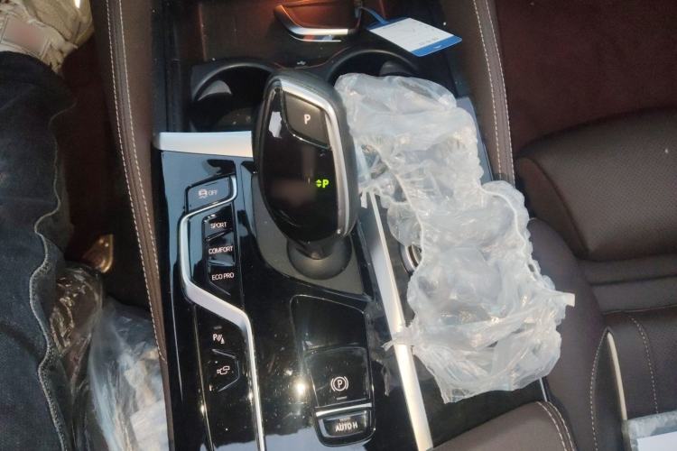 Used BMW 5 Series 2022 Second Facelift 530Li Luxury Version M Sport Package
