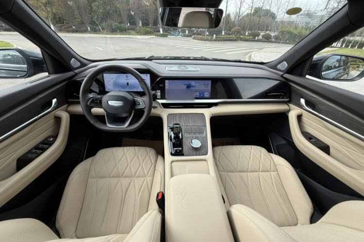 Used Geely Auto Monjaro L 2025 Dongfang Yao 2.0TD Automatic Lanxing Edition
