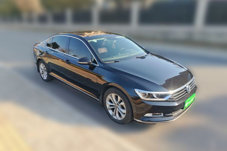 Used Volkswagen Magotan 2018 330TSI DSG Luxury Model
