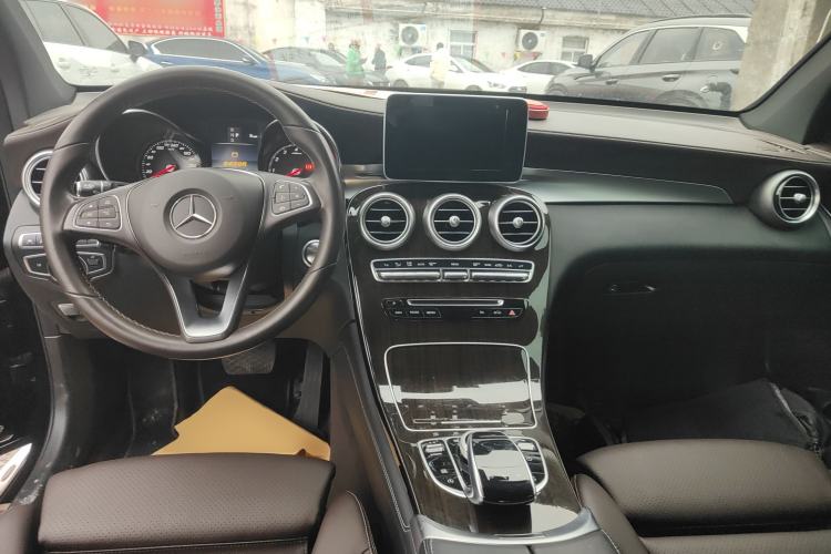 Used Mercedes-Benz GLC 2018 GLC 260 4MATIC Luxury Model