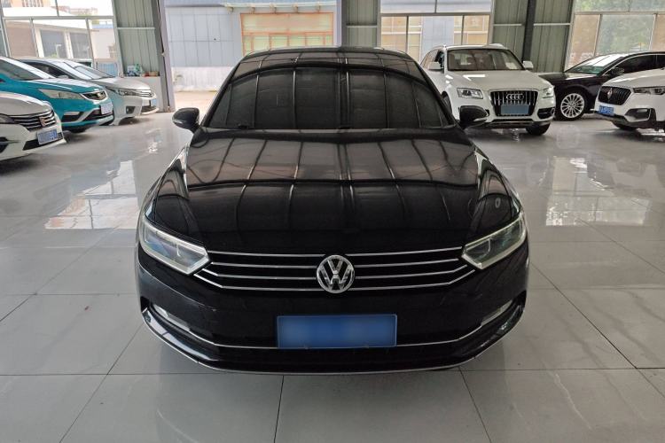 Used Volkswagen Magotan 2018 330TSI DSG Advanced Model
