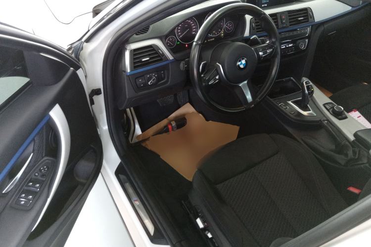 Used BMW 3 Series 2018 320i M Sport Package
