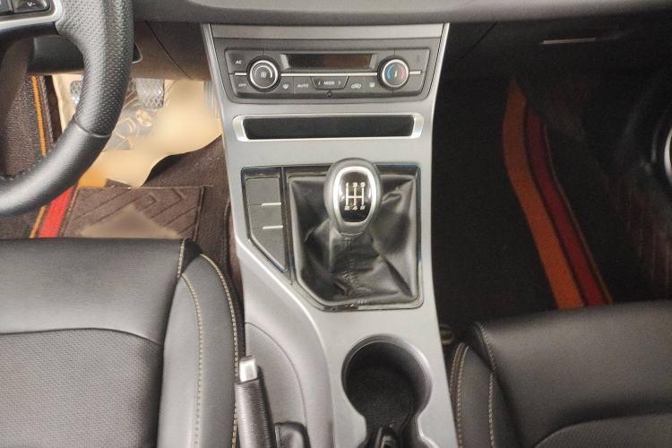 Used Geely Auto Emgrand 2018 1.5L Manual Upward Connect Edition
