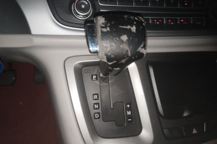 Used SAIC MAXUS G10 2016 2.0T Automatic Elite Edition
