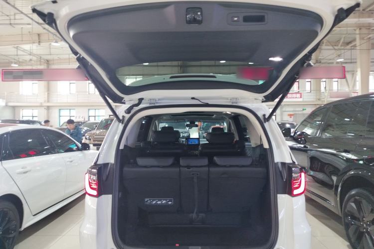 Used Honda Elysion 2022 2.0L eHEV Luxury First Edition