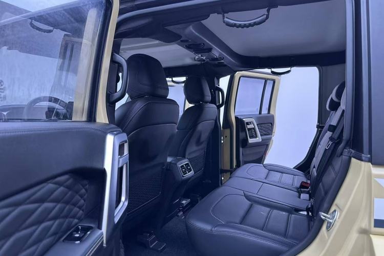 Used Beijing Auto BJ40 2019 2.3T Automatic Four-Wheel Drive Ring the Tower Champion Edition China VI