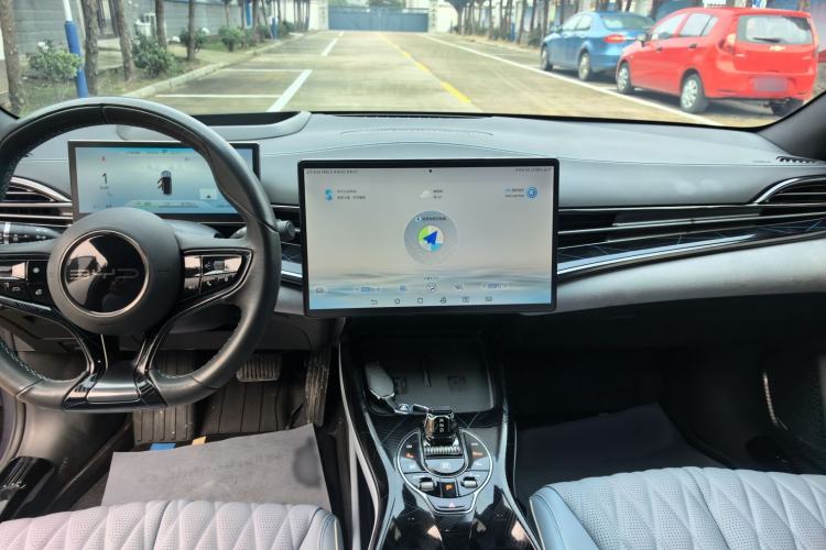 Used BYD Seal 2022 700 km Long-Range Rear-Wheel-Drive Version
