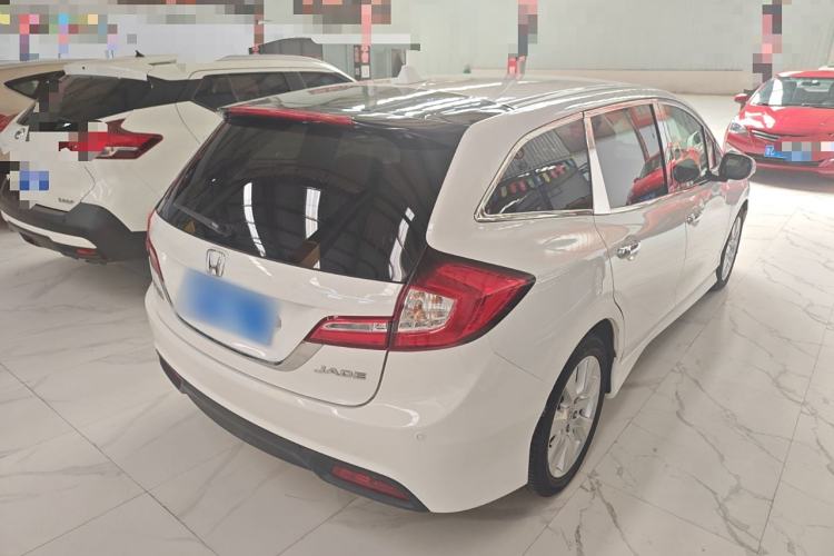 Used Honda Jade 2013 1.8L automatic Comfort version 5 seats
