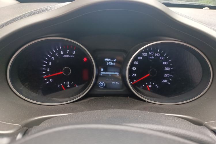 Used Kia Sportage R 2015 2.0L Automatic Two-Wheel Drive DLX Model
