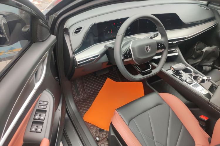 Used Changan Eado 2024 PLUS Blue Whale NE 1.4T GDI DCT High-Energy Edition
