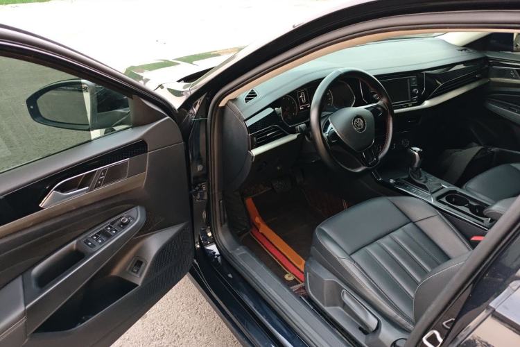 Used Volkswagen Passat 2019 280TSI Business Edition China VI