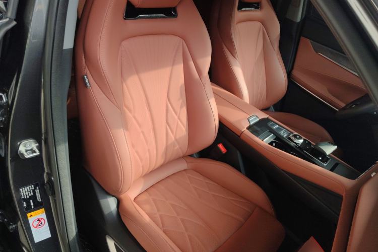 Used Changan CS75 PLUS 2024 3rd Generation Champion Edition 1.5T Intelligent Drive Dynamic Model
