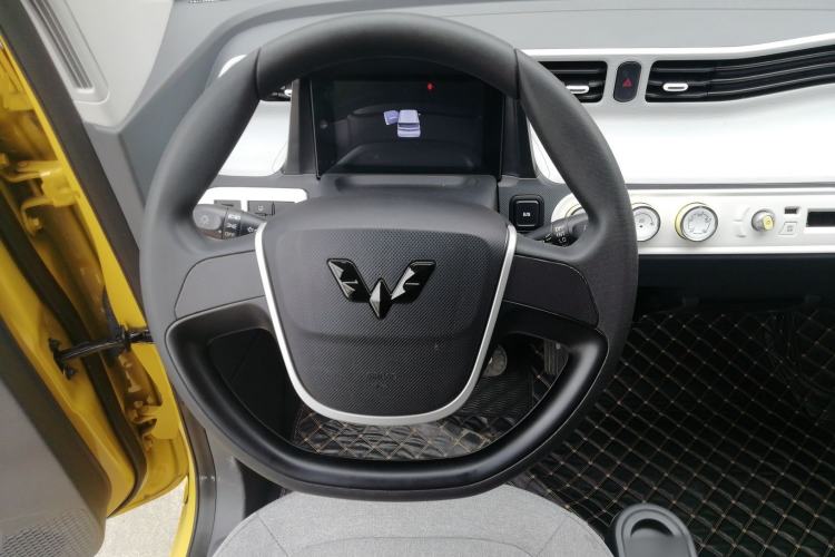 Used Wuling Hongguang MINIEV 2021 Macaron Premium Model – Lithium Iron Phosphate