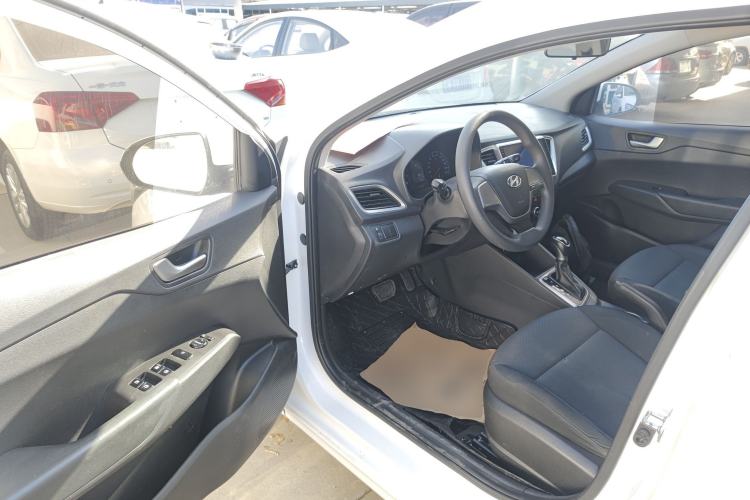 Used Hyundai Verna 2016 1.4L Automatic Cool Edition GLS
