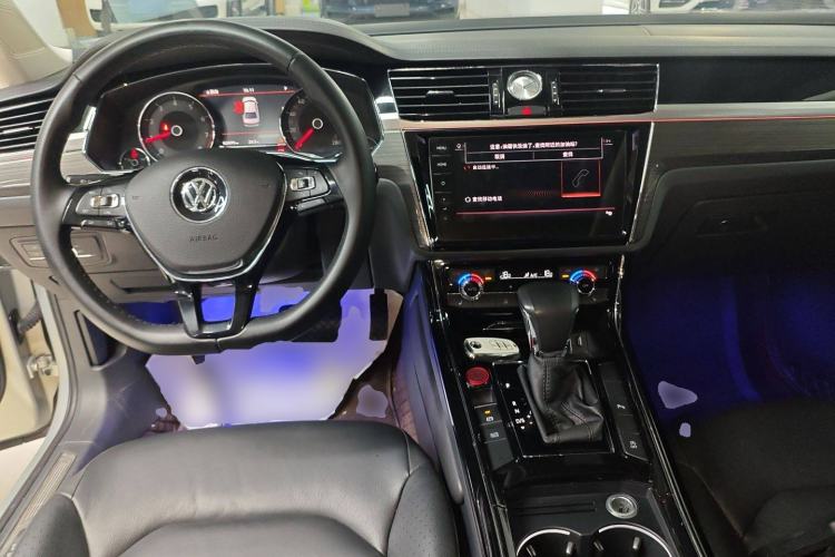 Used Volkswagen Phideon 2018 Revised Version 380TSI Two-Wheel Drive Business Edition