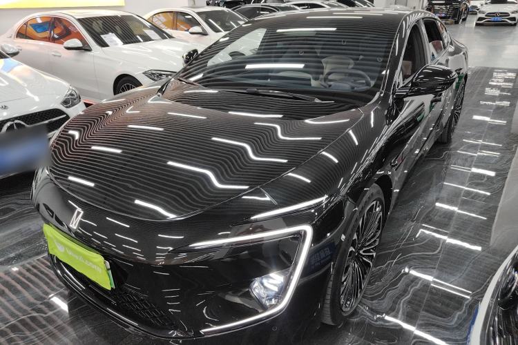 Used  12 2025 Ultra Extended-Range Edition
