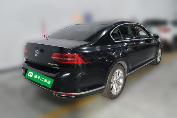 Used Volkswagen Magotan 2018 Facelift 330TSI DSG Luxury Model
