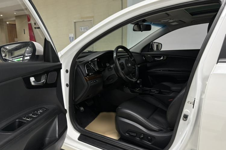 Used Kia K4 2014 1.8L Automatic DLX
