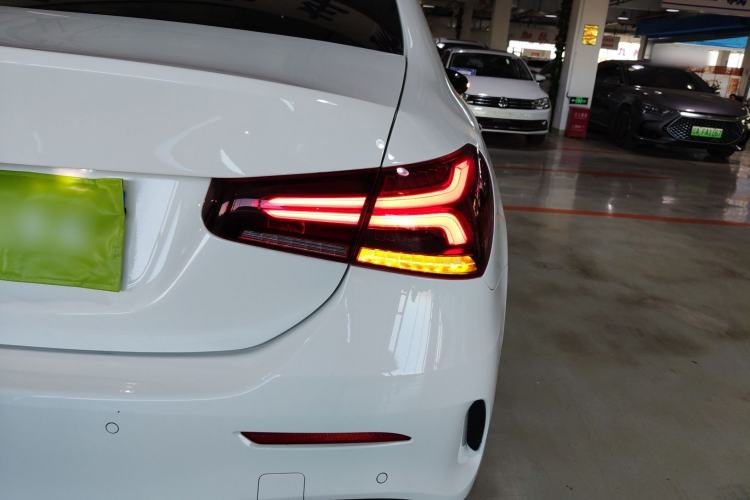 Used Mercedes-Benz A-Class 2020 Restyled A 200 L Sport Sedan Fashion Version
