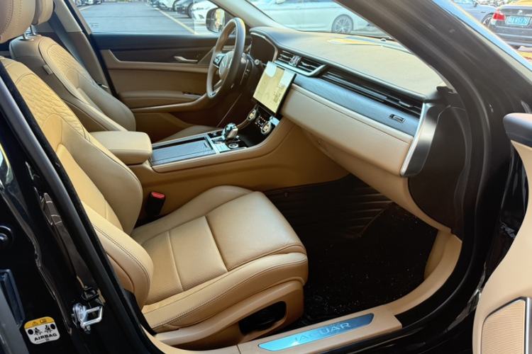 Used Jaguar XFL 2024 2.0T P250 Two-Wheel Drive Prestige Luxury Edition
