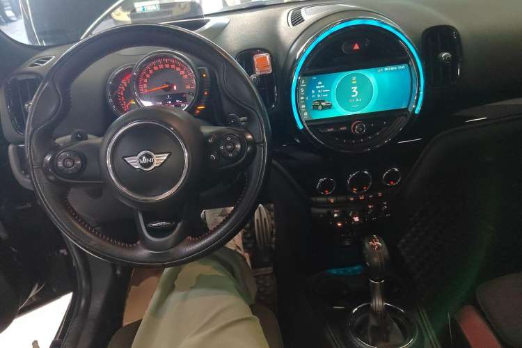 Used  Countryman 2017 2.0T COOPER S ALL4 for car enthusiasts
