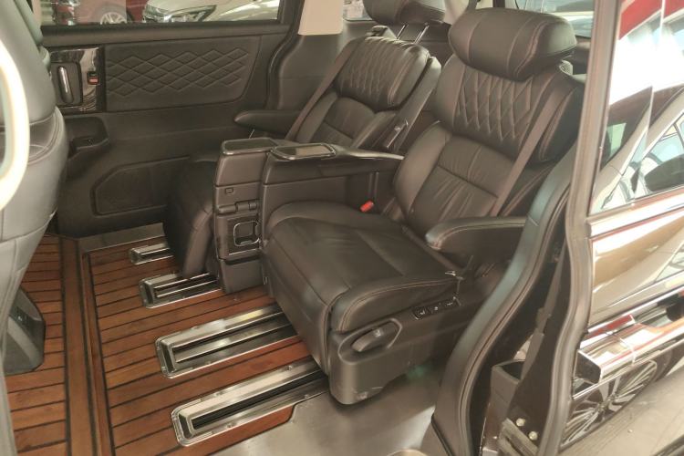 Used Honda Elysion 2019 2.0L Hybrid Luxury Edition
