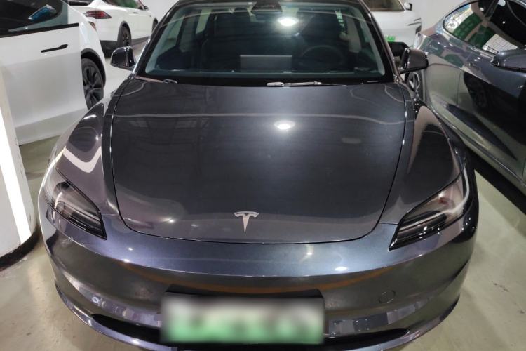 Used Tesla Model 3 2023 Long-Range All-Wheel-Drive Version

