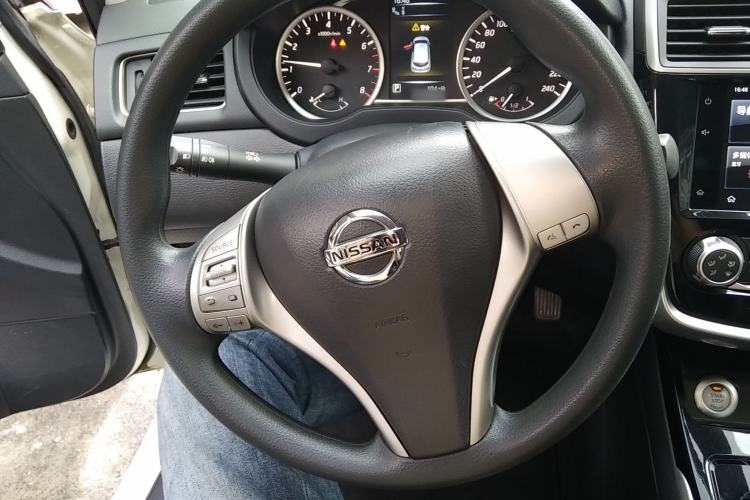 Used Nissan Tiida 2019 1.6L CVT Smart Drive Version China VI Standard
