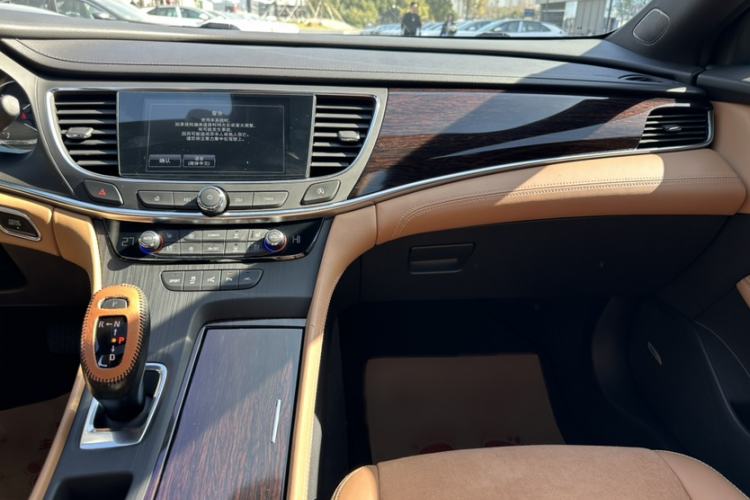 Used Buick LaCrosse 2018 28T Luxury Edition