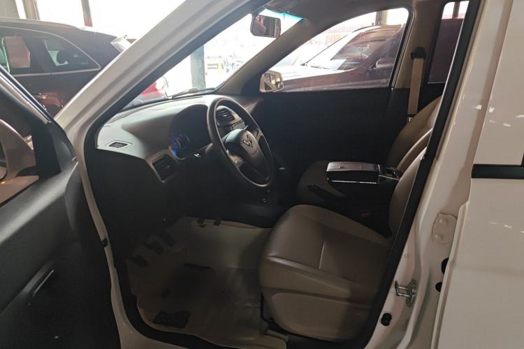 Used Wuling Hongguang 2014 1.5L S Standard Version
