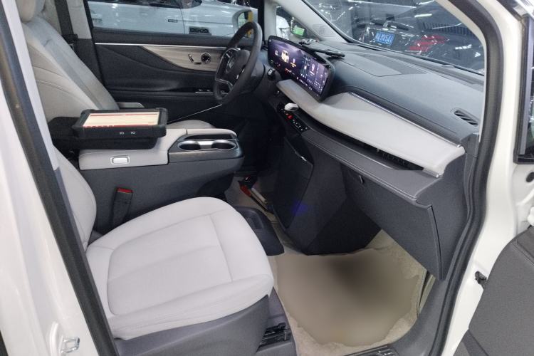 Used Buick GL8 2025 Lu Zun Smart Enjoyment Edition