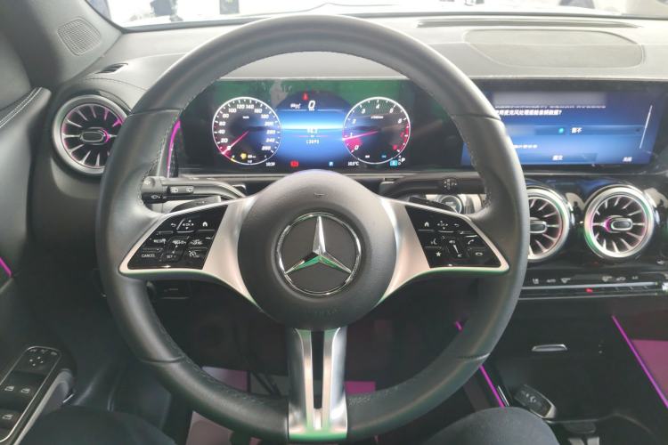 Used Mercedes-Benz GLB 2024 Refresh GLB 220 Fashion Edition
