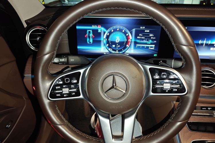 Used Mercedes-Benz E-Class 2018 Facelift E 300 L Luxury Edition