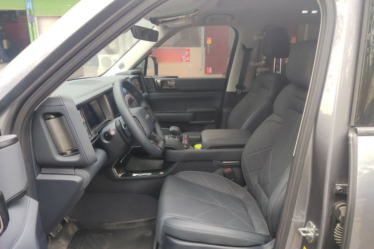 Used  Leopard 5 2025 TianShen Intelligent Driving Max Edition
