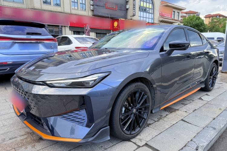 Used Changan UNI-V 2024 1.5T Prestige Sport Edition
